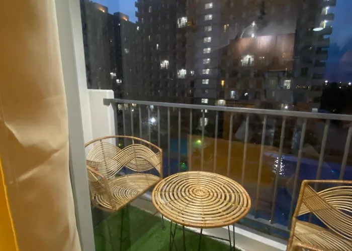 Z And R Haven Aparthotel